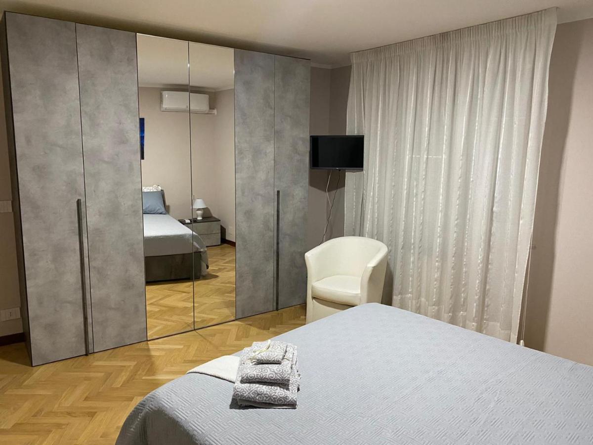 B&B Domus D'Italia Mirabella Eclano Buitenkant foto